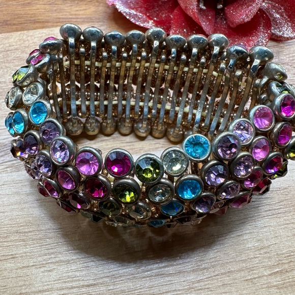 Multiple colour wide stretch bracelet - Picture 5 of 5